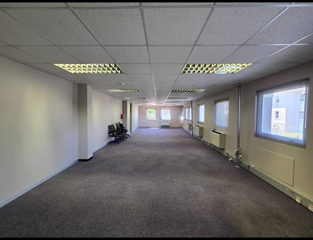 422M² OFFICE TO LET IN TYGER VALLEY